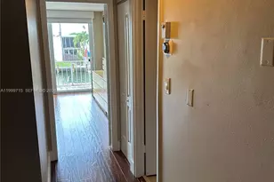 925 NE 26th Ave, Hallandale Beach, FL 33009 - Photo 25