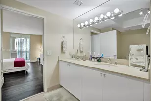17555 Atlantic Blvd, Sunny Isles Beach, FL 33160 - Photo 23