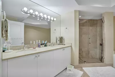 17555 Atlantic Blvd #1202, Sunny Isles Beach, FL 33160 - Photo 21