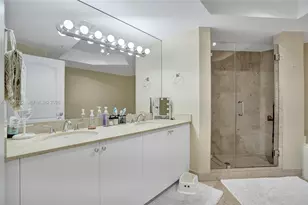 17555 Atlantic Blvd, Sunny Isles Beach, FL 33160 - Photo 21