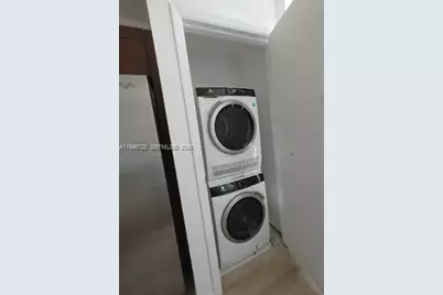 20000 E Country Club Dr #201, Aventura, FL 33180 - Photo 13