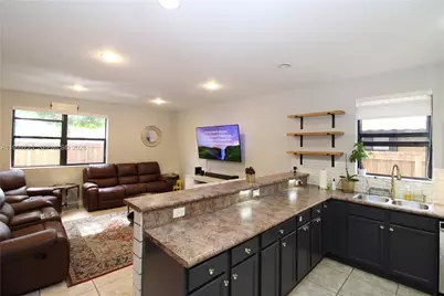 3698 SE 2nd Dr, Homestead, FL 33033 - Photo 25