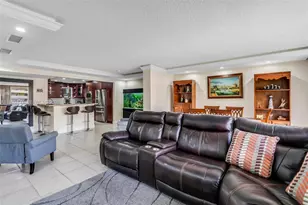 9210 Fontainebleau Blvd, Miami, FL 33172 - Photo 15