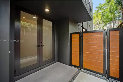 2960 W Trade Av, Coconut Grove, FL 33133 - Photo 3