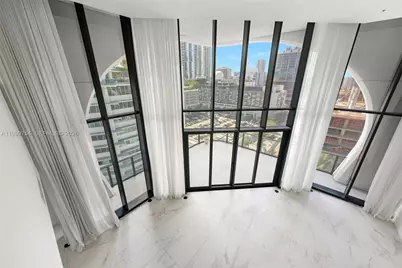 1000 Biscayne Blvd #1201, Miami, FL 33132 - Photo 7