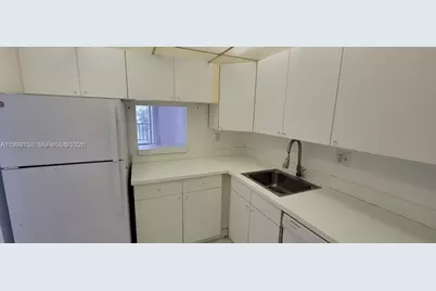7910 N Colony Cir N #204, Tamarac, FL 33321 - Photo 5