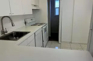 7910 N Colony Cir N, Tamarac, FL 33321 - Photo 7