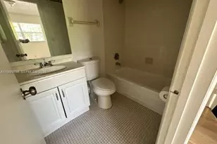 7910 N Colony Cir N, Tamarac, FL 33321 - Photo 15