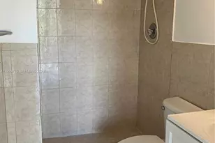 17021 N Bay Rd, Sunny Isles Beach, FL 33160 - Photo 11