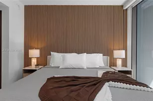1000 Brickell Plaza, Miami, FL 33131 - Photo 7
