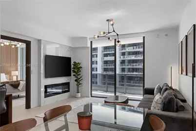 1000 Brickell Plz #2003, Miami, FL 33131 - Photo 21