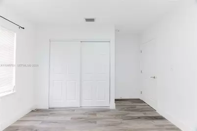 1447 NW 101st St, Miami, FL 33147 - Photo 11