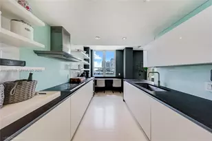 701 Brickell Key Blvd, Miami, FL 33131 - Photo 9