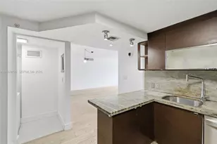 1627 Brickell Ave, Miami, FL 33129 - Photo 7