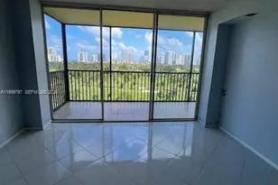 20335 W Country Club Dr, Aventura, FL 33180 - Photo 5