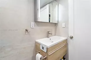 600 Three Islands Boulevard, Hallandale Beach, FL 33009 - Photo 33