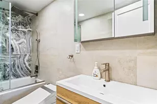 600 Three Islands Boulevard, Hallandale Beach, FL 33009 - Photo 29