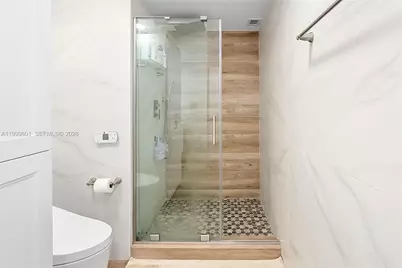 600 Three Islands Blvd #604, Hallandale Beach, FL 33009 - Photo 23