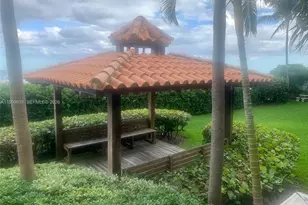 5757 Collins Ave, Miami Beach, FL 33140 - Photo 23