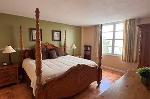 3725 S Ocean Dr, Hollywood, FL 33019 - Photo 5