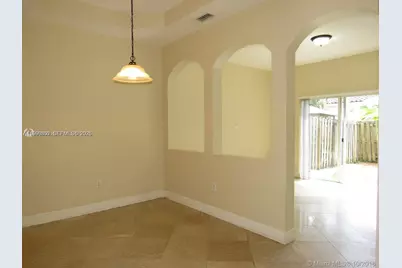 14030 SW 51st Ln, Miramar, FL 33027 - Photo 9