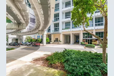 1050 Brickell Ave #2420, Miami, FL 33131 - Photo 33