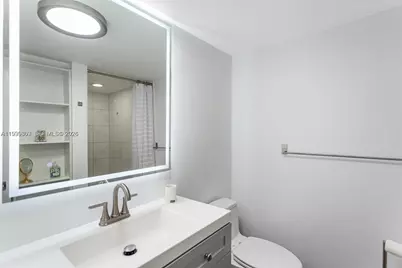 5600 Collins Ave #10G, Miami Beach, FL 33140 - Photo 13