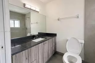 7952 W 29th Way, Hialeah, FL 33018 - Photo 9