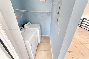 7952 W 29th Way, Hialeah, FL 33018 - Photo 7