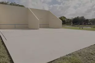 2311 S Cypress Bend Dr, Pompano Beach, FL 33069 - Photo 23