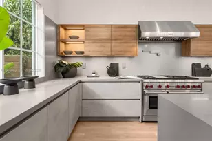 2887 Pine Tree Dr, Miami Beach, FL 33140 - Photo 9