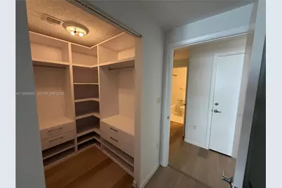 185 SE 14th Ter #1411, Miami, FL 33131 - Photo 5