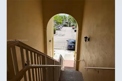 8800 NW 107th Ct #219-10, Doral, FL 33178 - Photo 33