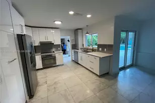 14610 Tarpon Dr, Coral Gables, FL 33158 - Photo 15