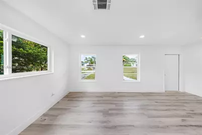 1260 NW 188th St, Miami Gardens, FL 33169 - Photo 5