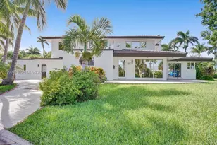 911 N North Lake Dr, Hollywood, FL 33019 - Photo 35