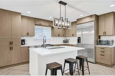 911 N Northlake Dr, Hollywood, FL 33019 - Photo 33