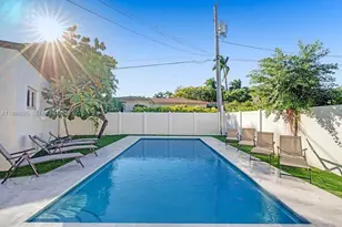 911 N North Lake Dr, Hollywood, FL 33019 - Photo 87