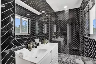 911 N North Lake Dr, Hollywood, FL 33019 - Photo 65