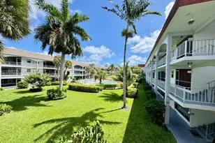 581 Blue Heron Dr, Hallandale Beach, FL 33009 - Photo 1