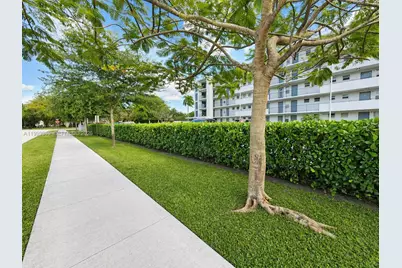 950 Hillcrest Dr #302, Hollywood, FL 33021 - Photo 35