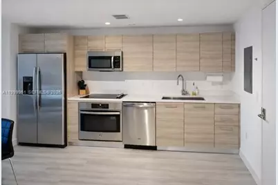 121 NE 34th St #814, Miami, FL 33137 - Photo 3