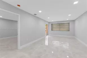 15685 SW 82nd Cir Ln, Miami, FL 33193 - Photo 13