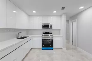 15685 SW 82nd Cir Ln, Miami, FL 33193 - Photo 11