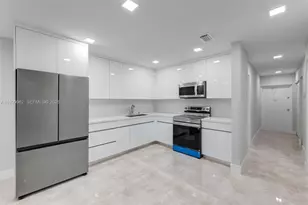 15685 SW 82nd Cir Ln, Miami, FL 33193 - Photo 11