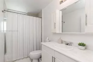 275 NE 18th St, Miami, FL 33132 - Photo 5