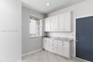 3776 San Simeon Cir, Weston, FL 33331 - Photo 7