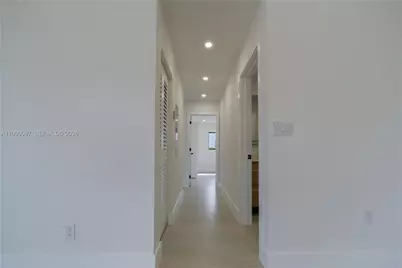 8220 SW 29th St, Miami, FL 33155 - Photo 15