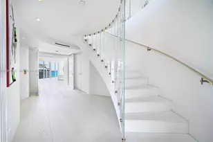300 South Pointe Dr, Miami Beach, FL 33139 - Photo 25