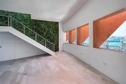 300 S Pointe Dr #PH-5, Miami Beach, FL 33139 - Photo 51